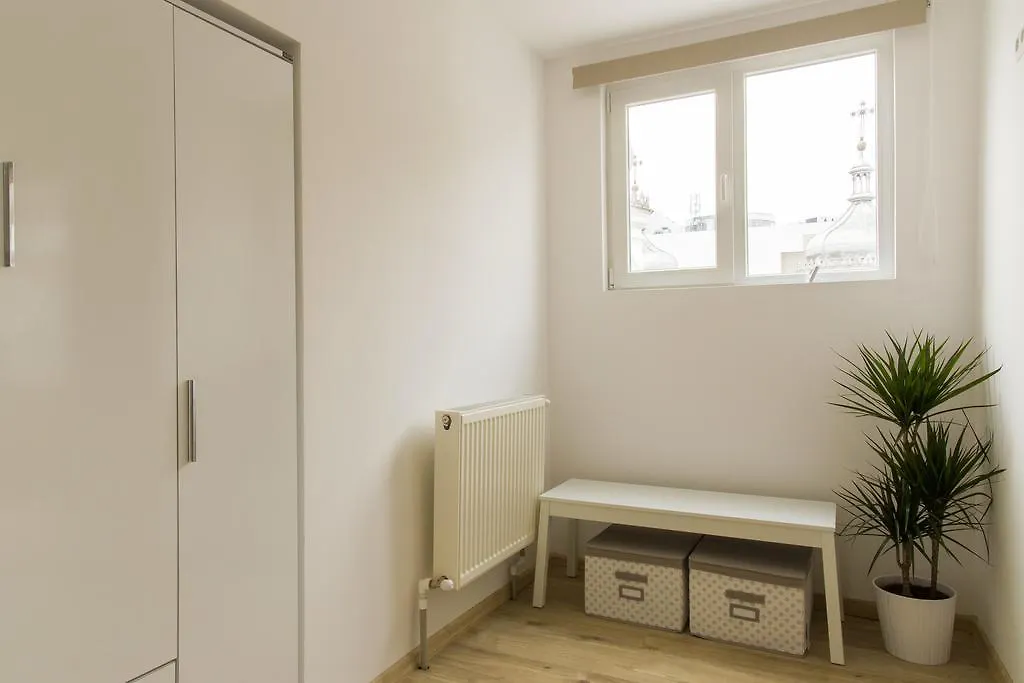 Spacious Ultracentral Apartment Old City Bucharest