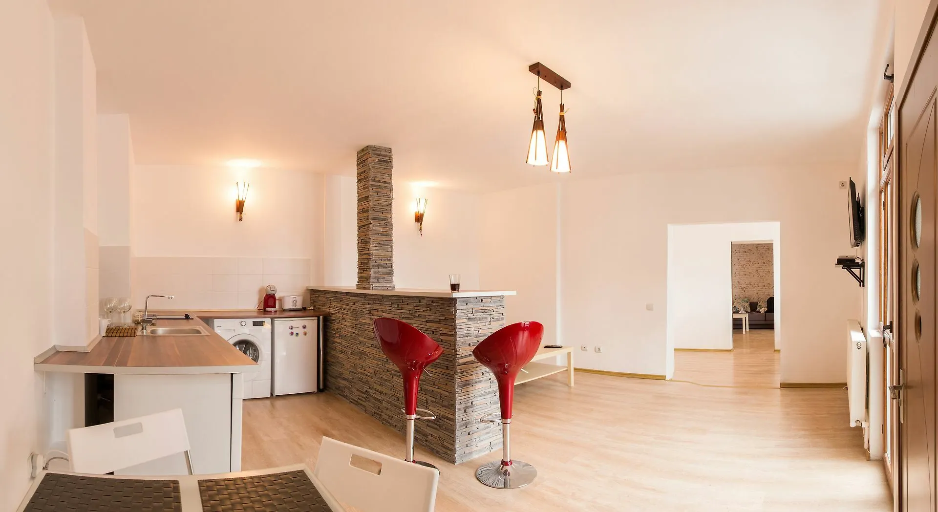 Spacious Ultracentral Apartment Old City Bucharest