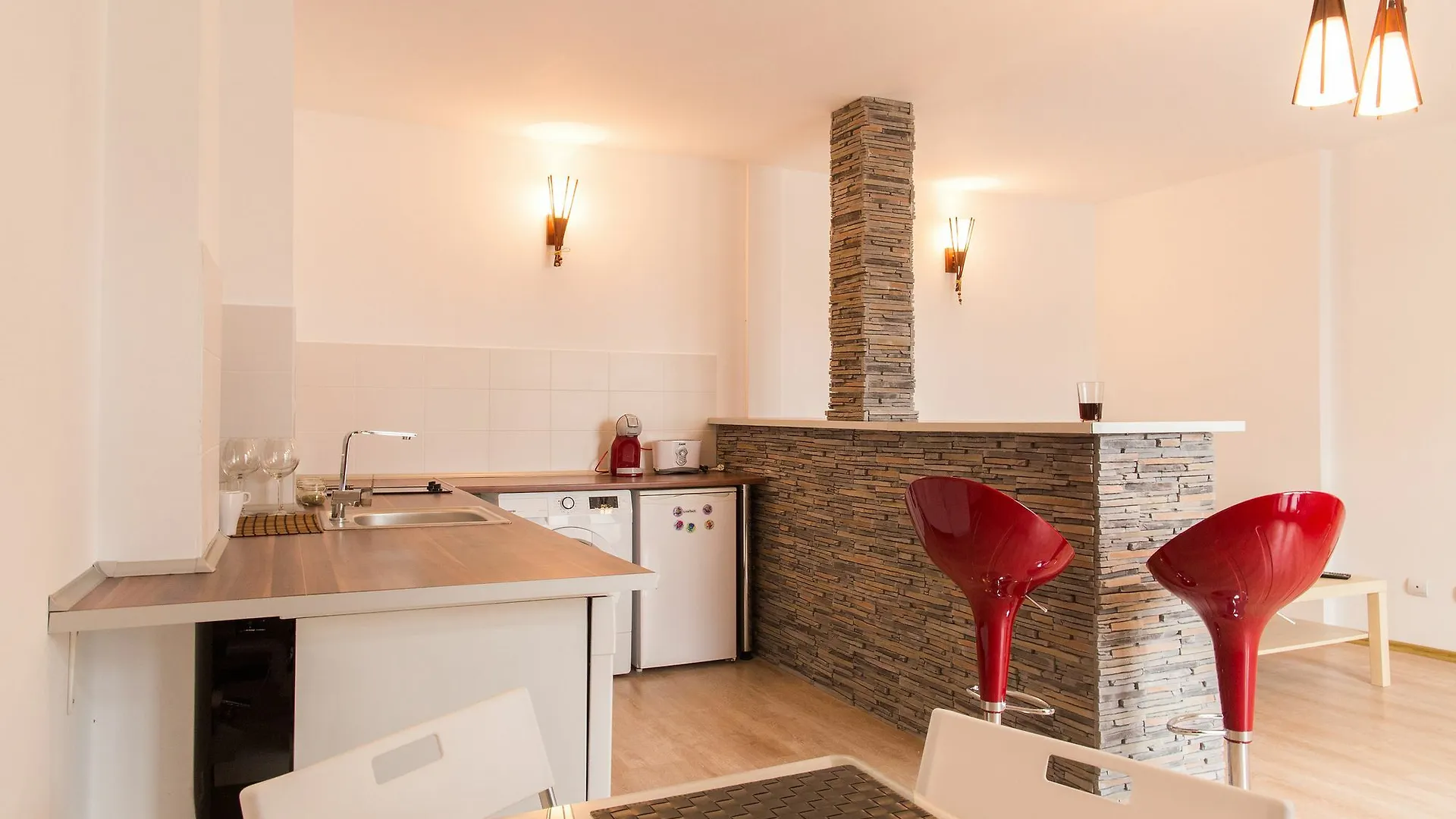 Spacious Ultracentral Apartment Old City Bucharest 0*,